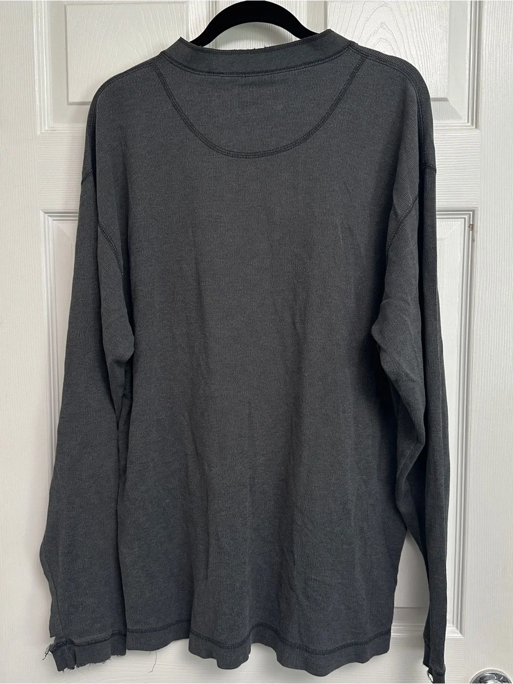 Levi's Men's Long Sleeve Henley Shirt in Charcoal Gray